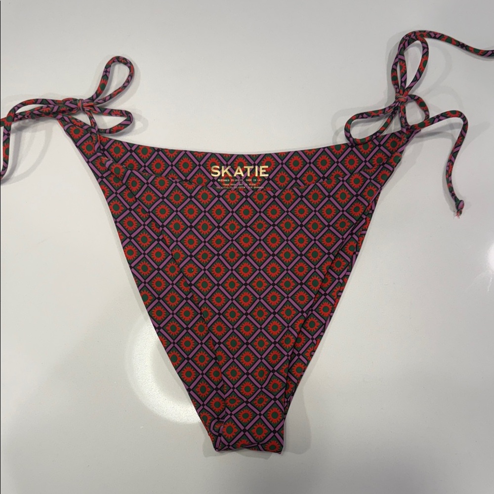 Skatie Diamond Pattern Bikini Bottom